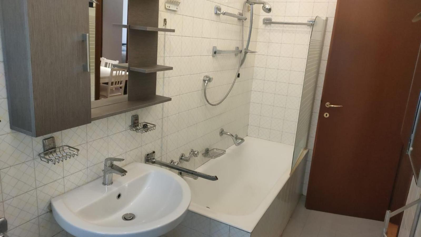Very Big Apartment At 3 Minutes On Foot From Duomo Cathedral Milán Exterior foto